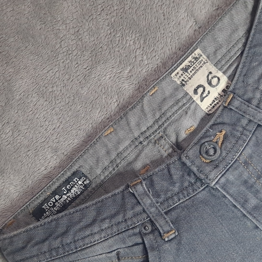 Young mens Quicksilver Jean's - Picture 2 of 4